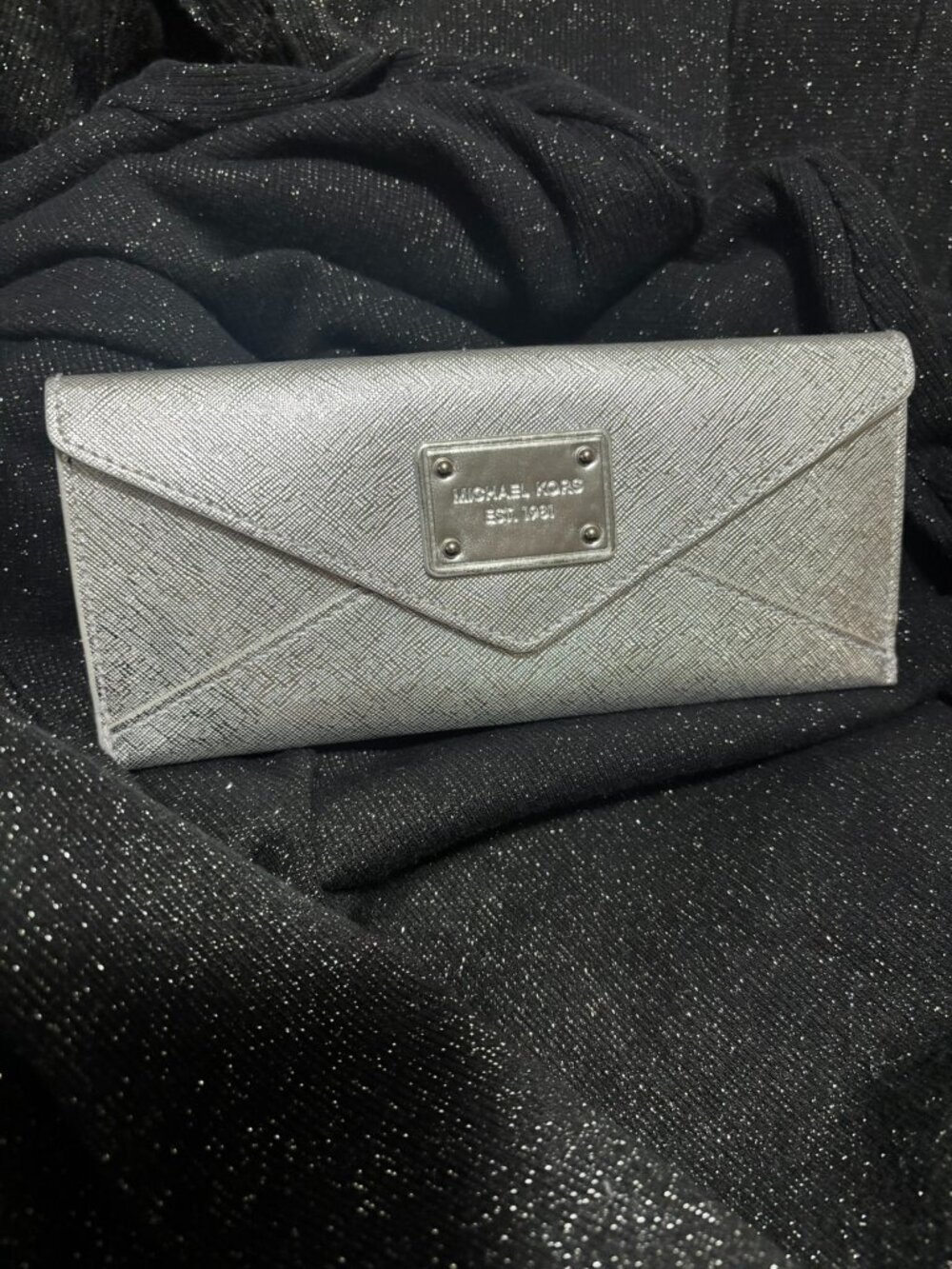 Michael Kors Silver Metallic Saffiano Leather Envelope Wallet Clutch